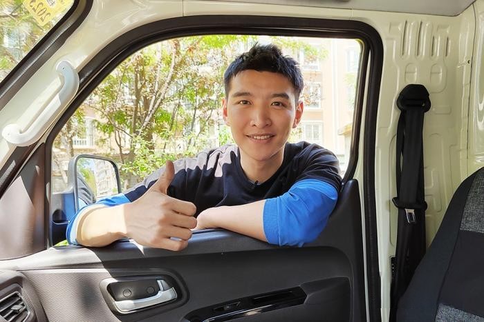 從送外賣到送貨物，王俊熹選擇與祥菱M2并肩奮斗