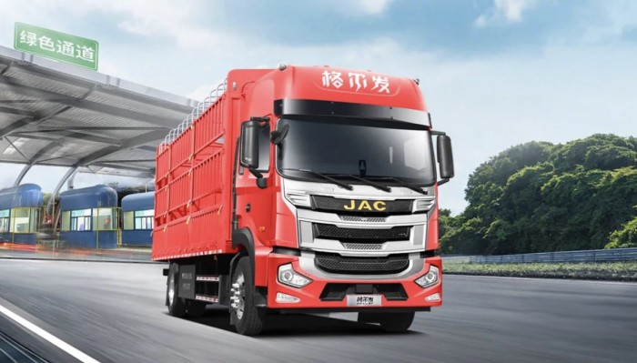 江淮格爾發重卡:“老司機”開新車照樣13個油，聽說有秘訣