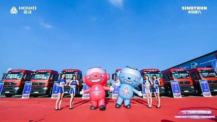 冠縣沸騰夜！中國重汽豪沃TX7星耀上市，現場認購高達267輛