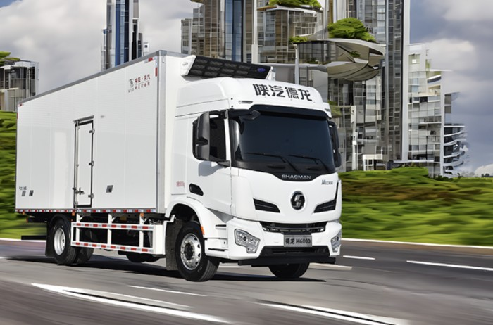 陜汽M6000一身真材實料，助力全程穩(wěn)盈！