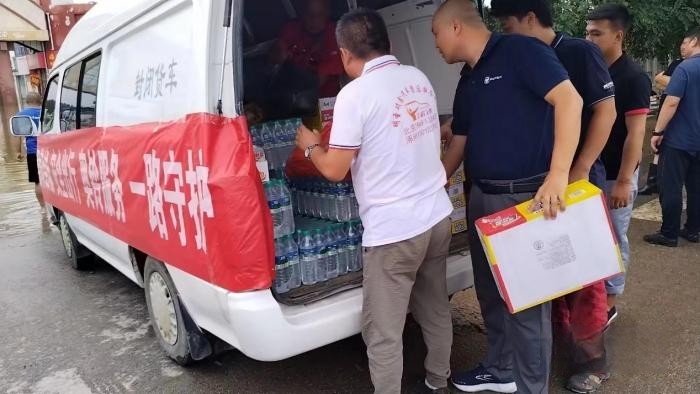 送物資進災區(qū),福田奧鈴全面開啟救援行動