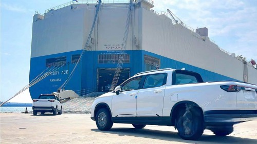 “中國智造”出海進行時，吉利雷達首批純電皮卡揚帆啟航