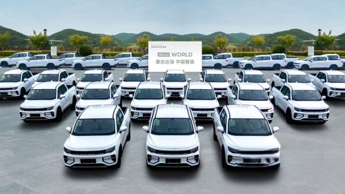 “中國智造”出海進行時，吉利雷達首批純電皮卡揚帆啟航