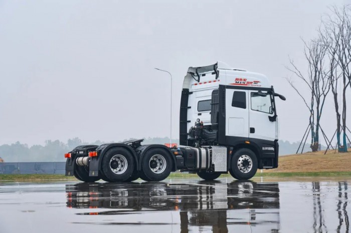 不等雙十一！三一重卡新朱宏現車拼團搶購，5人成團立享萬元禮包