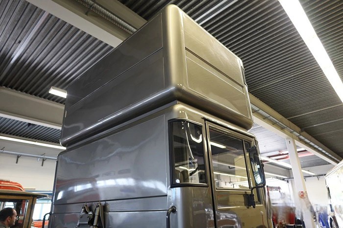 如果有人需要一個徹底放松的地方，那這時第三個元素：臥鋪艙就出現了。