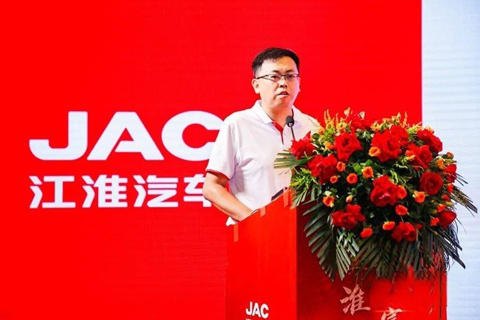 重型商用車營銷公司牽引車銷售公司總經理張俊威