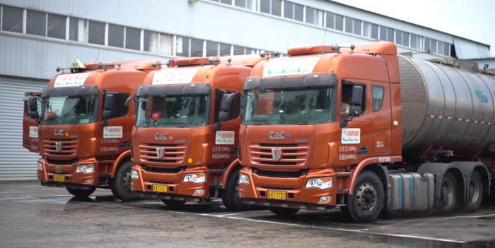 危化運(yùn)輸首選！為何順君12年堅(jiān)持信賴聯(lián)合重卡？