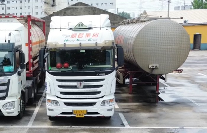 危化運(yùn)輸首選！為何順君12年堅(jiān)持信賴聯(lián)合重卡？