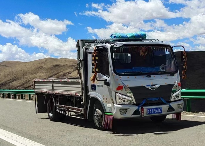 青海卡友:福田領航輕卡用的好,又帶新客戶過來了