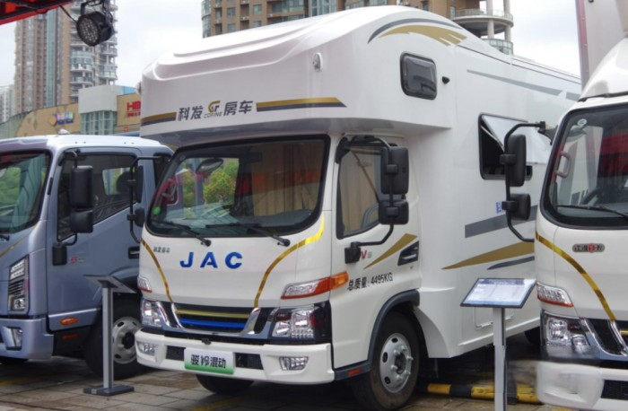 輕卡也能做房車？江淮1卡駿鈴聚寶盆混動房車為你打開旅行新方式！