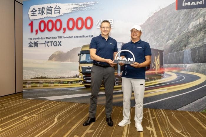 鐵血雄獅 百萬征程  全球首臺百萬里程TGX車型榮歸大連連川貨運   