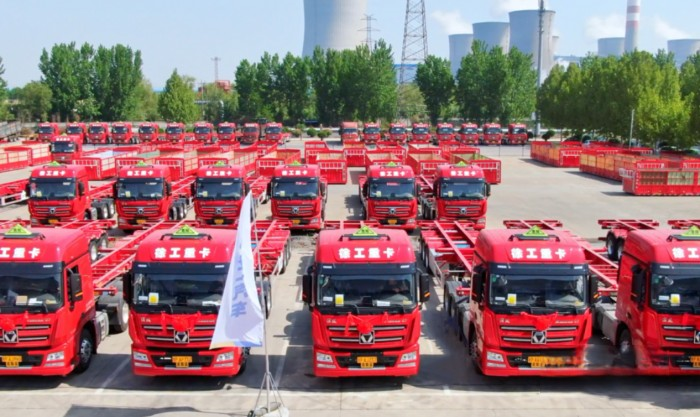 豪購60臺危化品牽引車 徐工汽車開展標桿客戶走訪活動