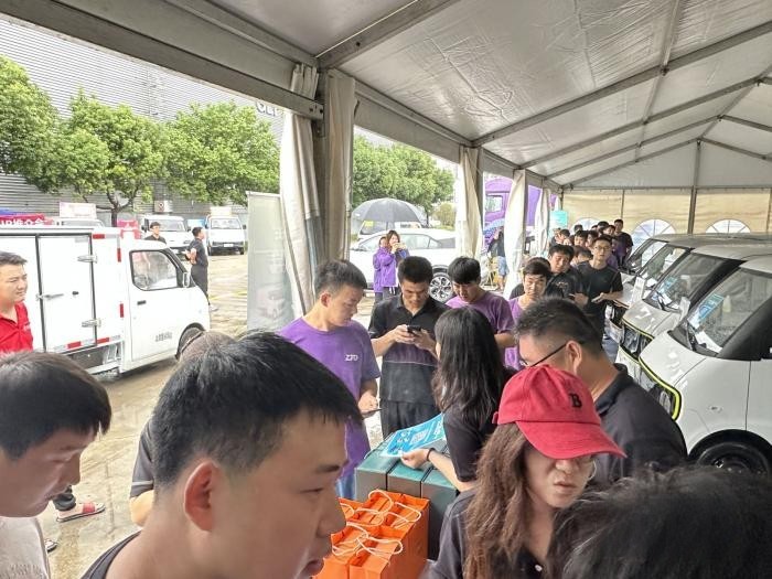 內(nèi)購會啟動,大力牛魔王汽車與中通快遞攜手助力快遞小哥提效增收