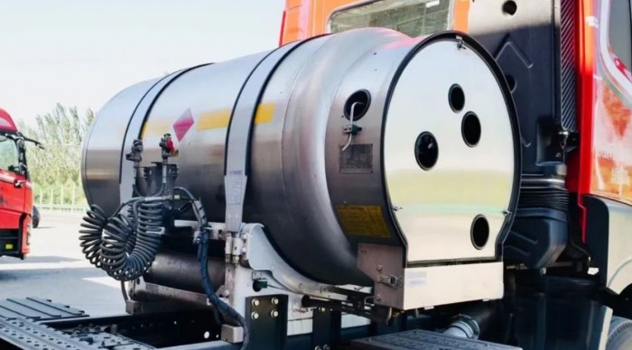 百公里氣耗28.7kg，大運V7H 燃氣牽引車一年多賺3萬元