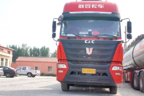 “安全零事故”，這就是聯合重卡帶給危險品運輸企業的底氣