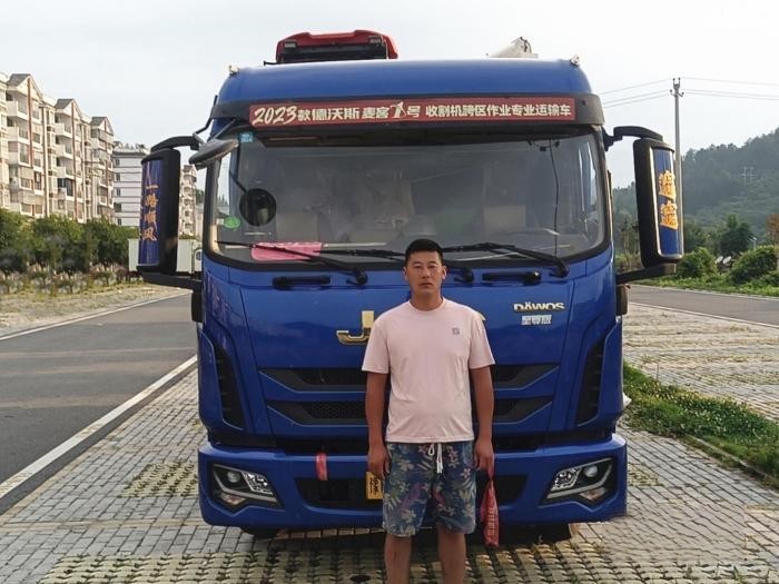 助農(nóng)!駐馬店江淮1卡村:德沃斯麥客1號(hào)是致富搭檔、更是效率擔(dān)當(dāng)