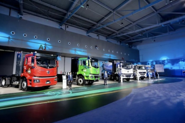 秦創(chuàng)原·新能源商用車科技大會召開 質(zhì)子汽車全系新車型集體亮相