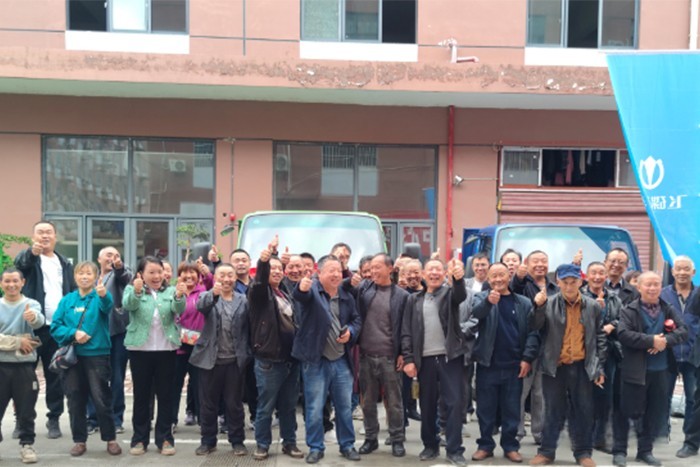 為擴大品牌知名度,推廣飛碟汽車新產品,挖掘意向客戶促進成交,飛碟汽車在遵義舉辦了飛碟奧馳T1/X2自卸產品推介會