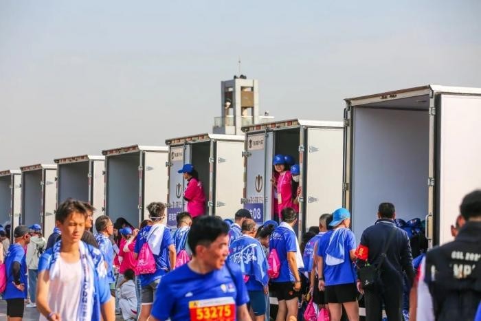 賽事官方唯一指定用車 飛碟汽車與跑友們共赴“日馬”之約!