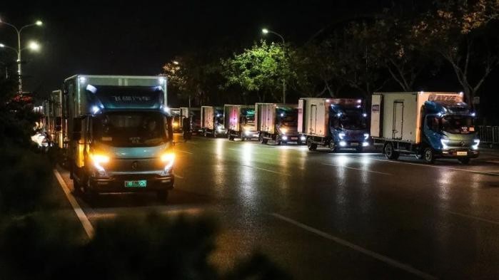 賽事官方唯一指定用車 飛碟汽車與跑友們共赴“日馬”之約!